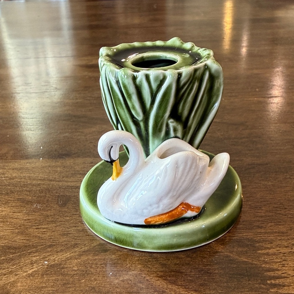 SylvaC 4395 Shaw and Copestake Riverside Range Swan Candlestick Holder